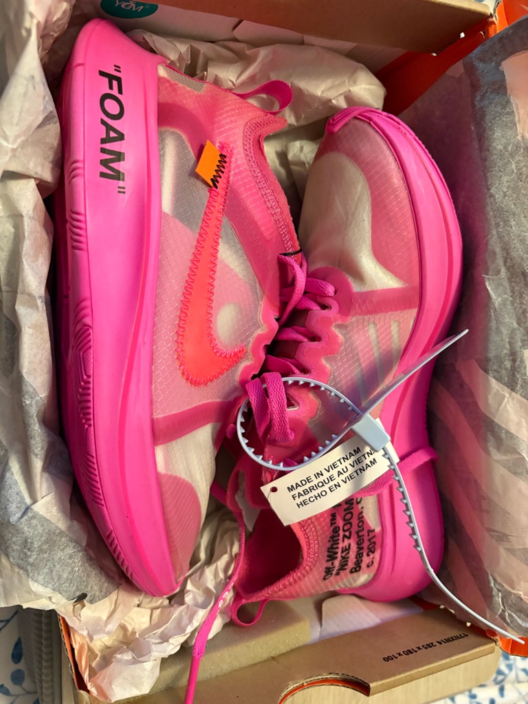 Nike Zoom Fly Women’s Tulip Pink / Racer Pink Translucent Runner Sneakers